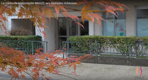 Image Nouveaux : un film  sur la thérapie relationnelle Imago et des vidéos sur le REPROCHE